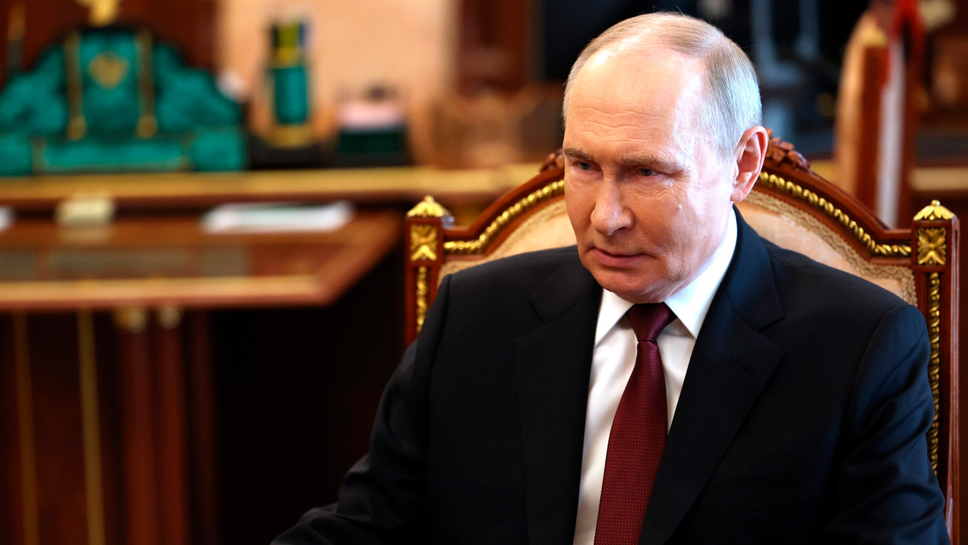 Путин создал межведомственную рабочую группу по вопросам воспитания детей и молодежи