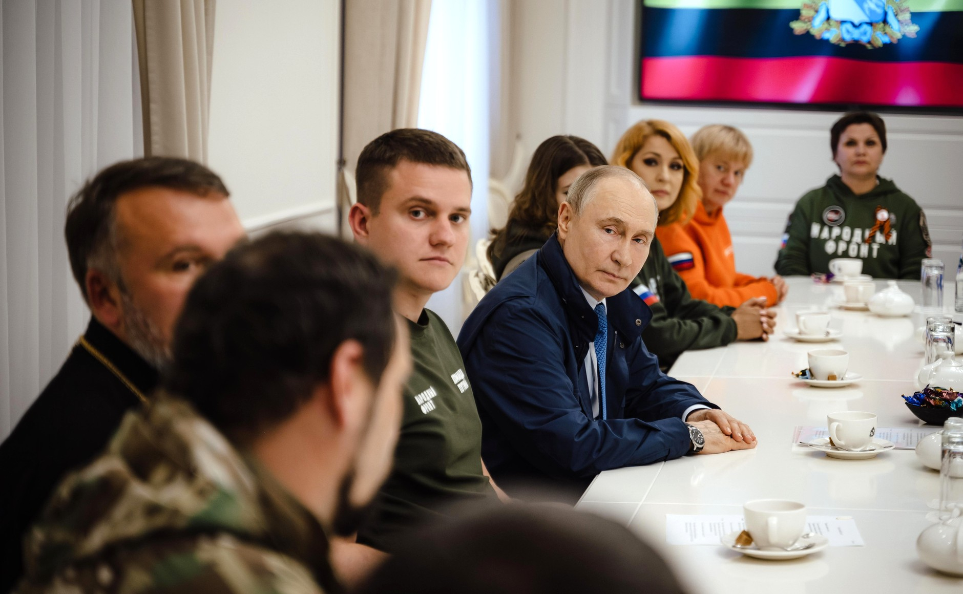 Путин назвал обстреливающих памятники ВОВ боевиков ВСУ идиотами