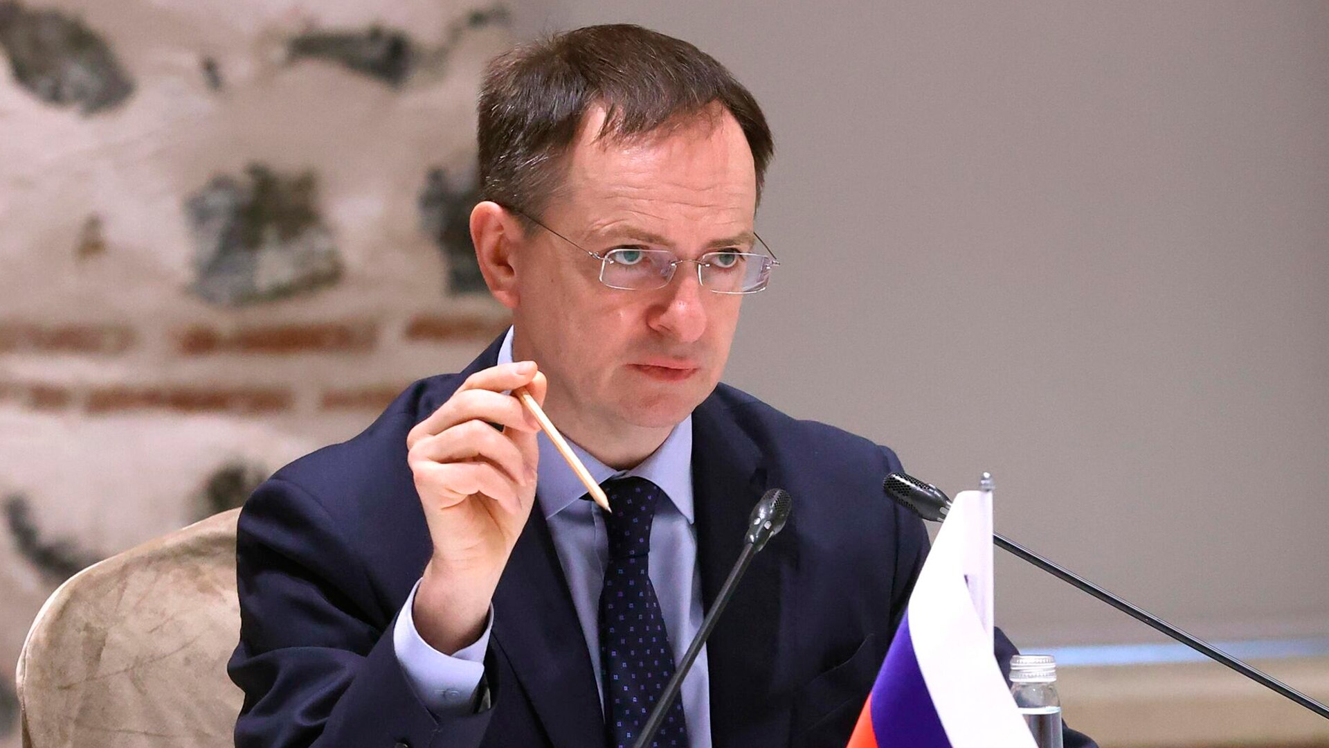 Мединский: Украина сорвала договоренности о приемке тел и обмене военнопленными