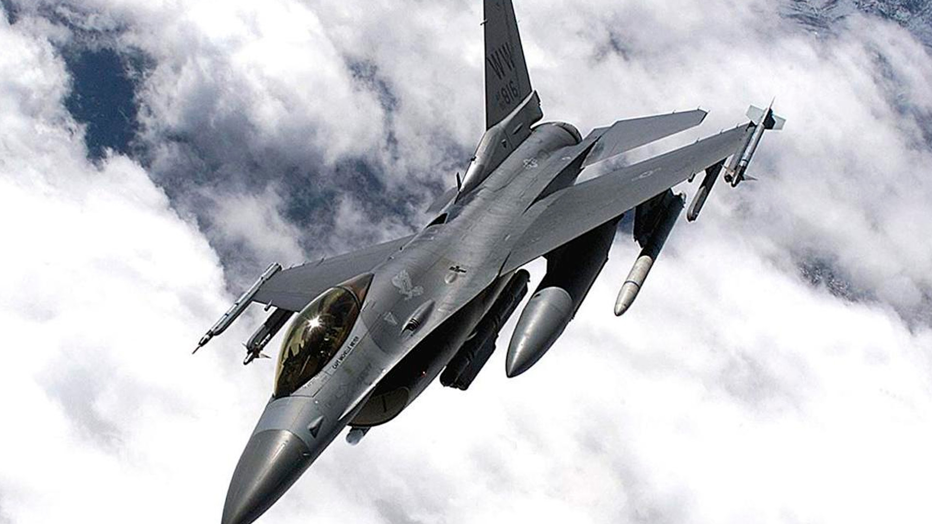 Киев признал потерю очередного F-16