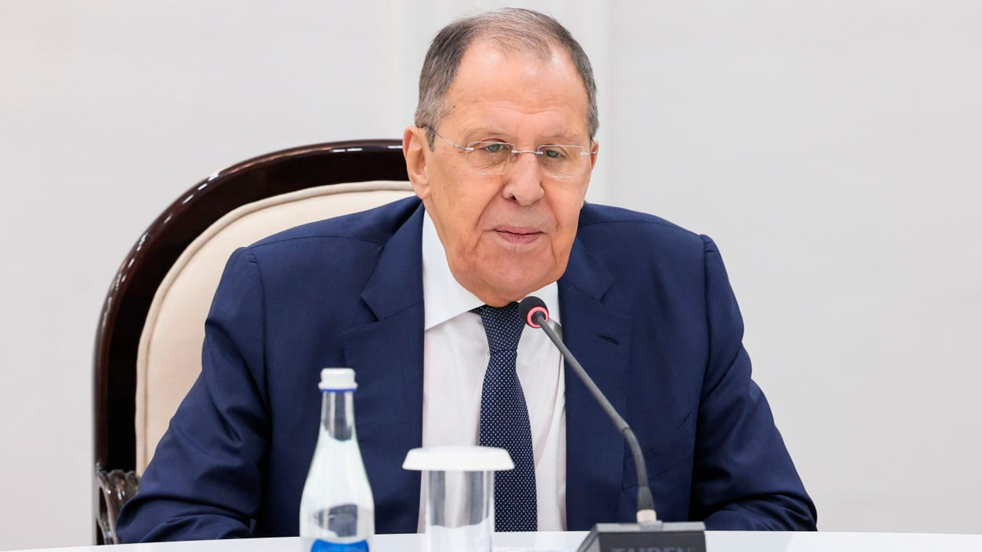 Лавров обвинил Макрона и Мерца в утрате здравого смысла и стремлении к завоеванию Европы