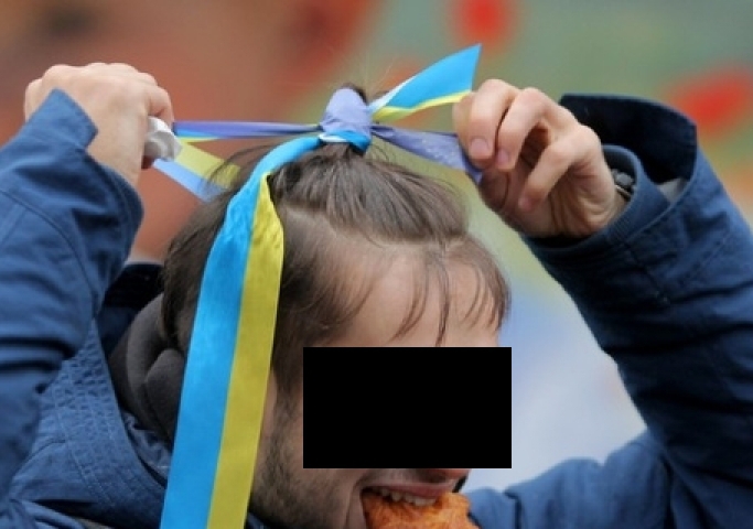 Двое белорусов, вымогая деньги, обесчестили украинца