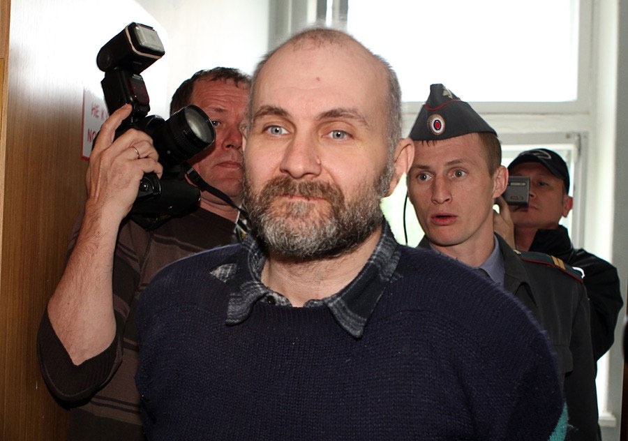 Делавший страшных кукол из тел девочек некрополист еще посидит в психушке