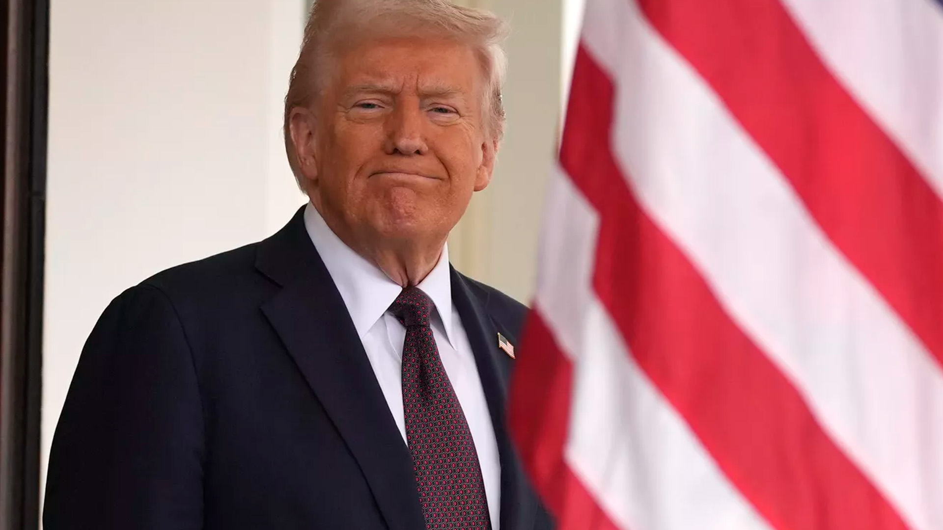 Трамп признал способность РФ справляться с санкциями и назвал Путина профессионалом