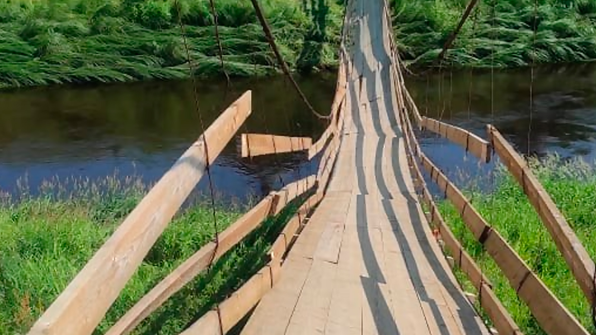 В Вологодской области во время крестного хода обрушился мост