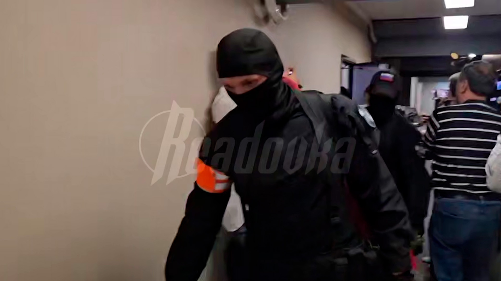 Правоохранители завершили обыски в офисе редакции Baza