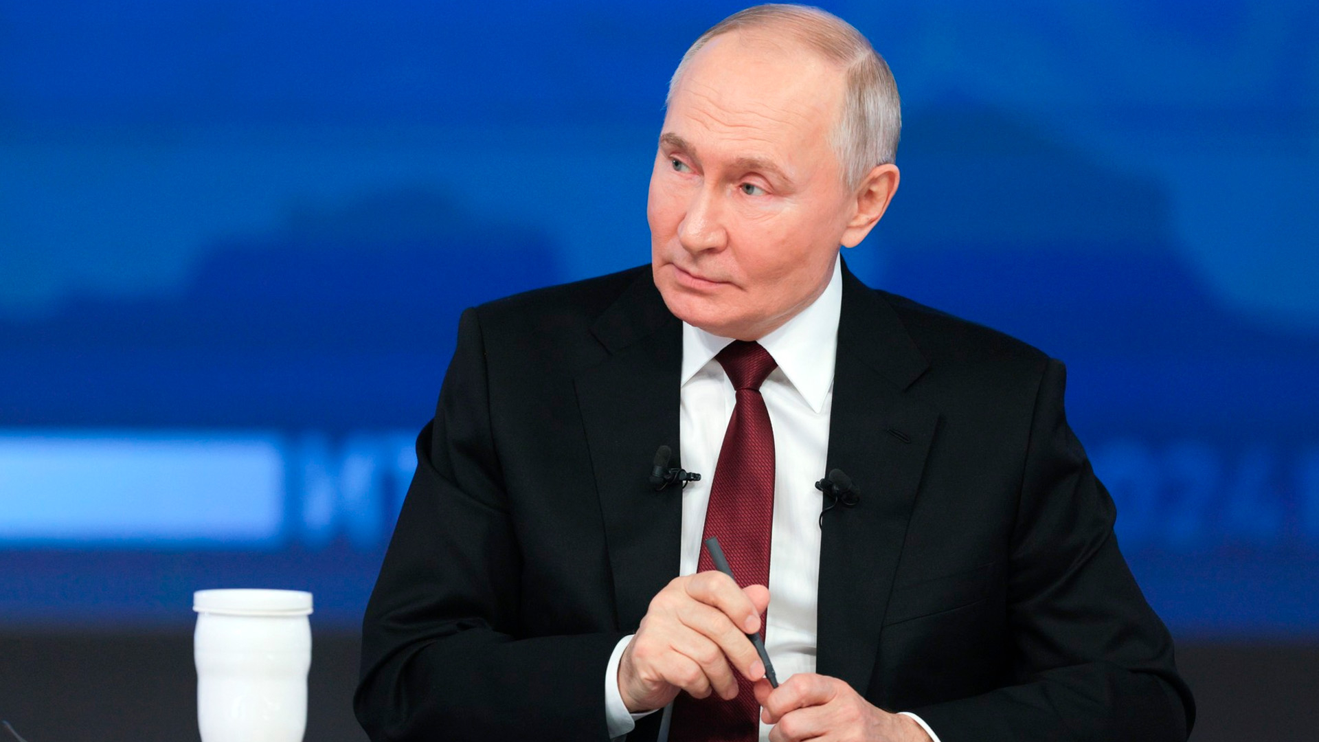 Путин подписал закон, упрощающий признание организаций экстремистскими