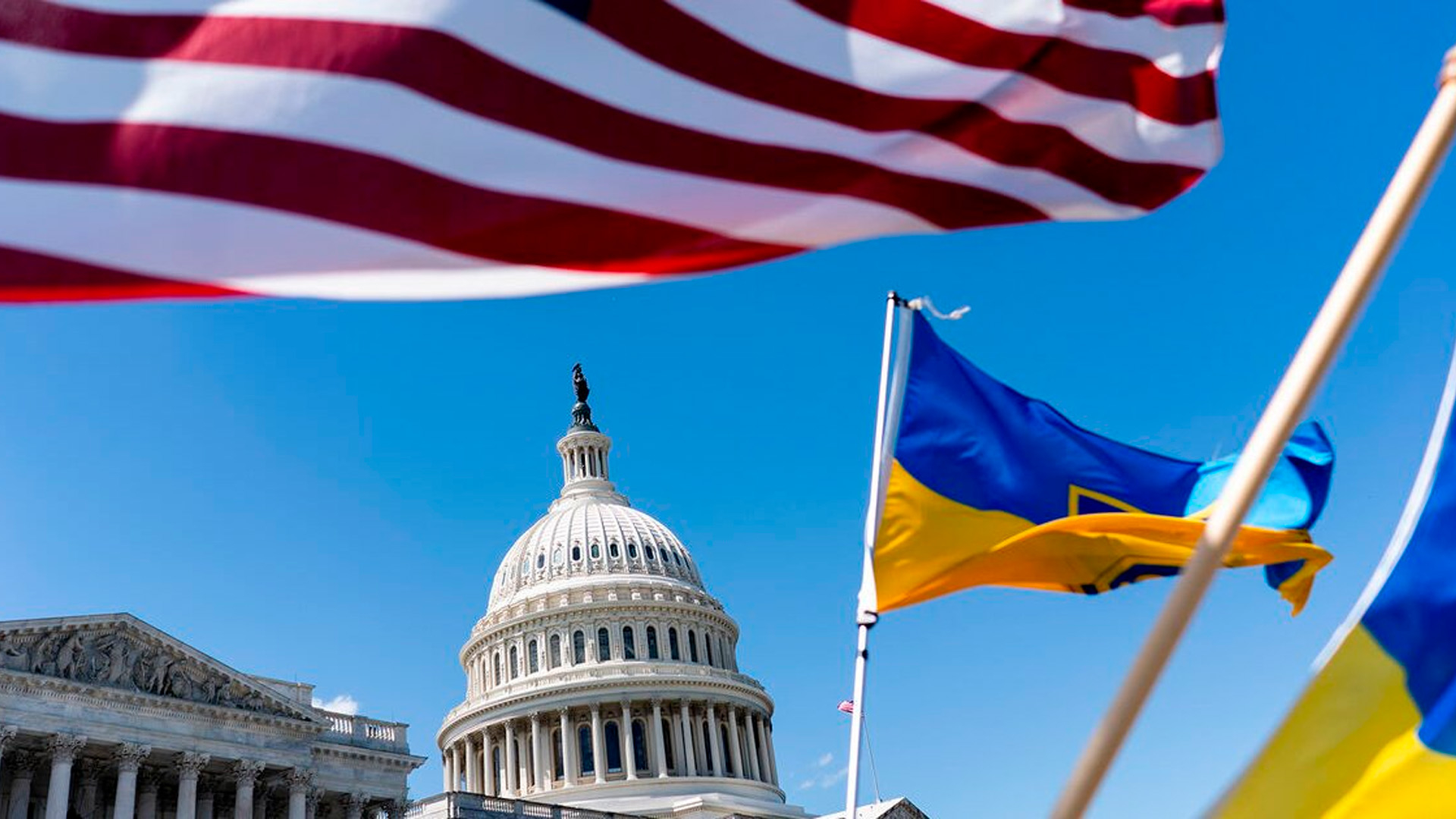 Bloomberg: Украина должна вывести войска из ДНР и ЛНР в рамках сделки США и РФ
