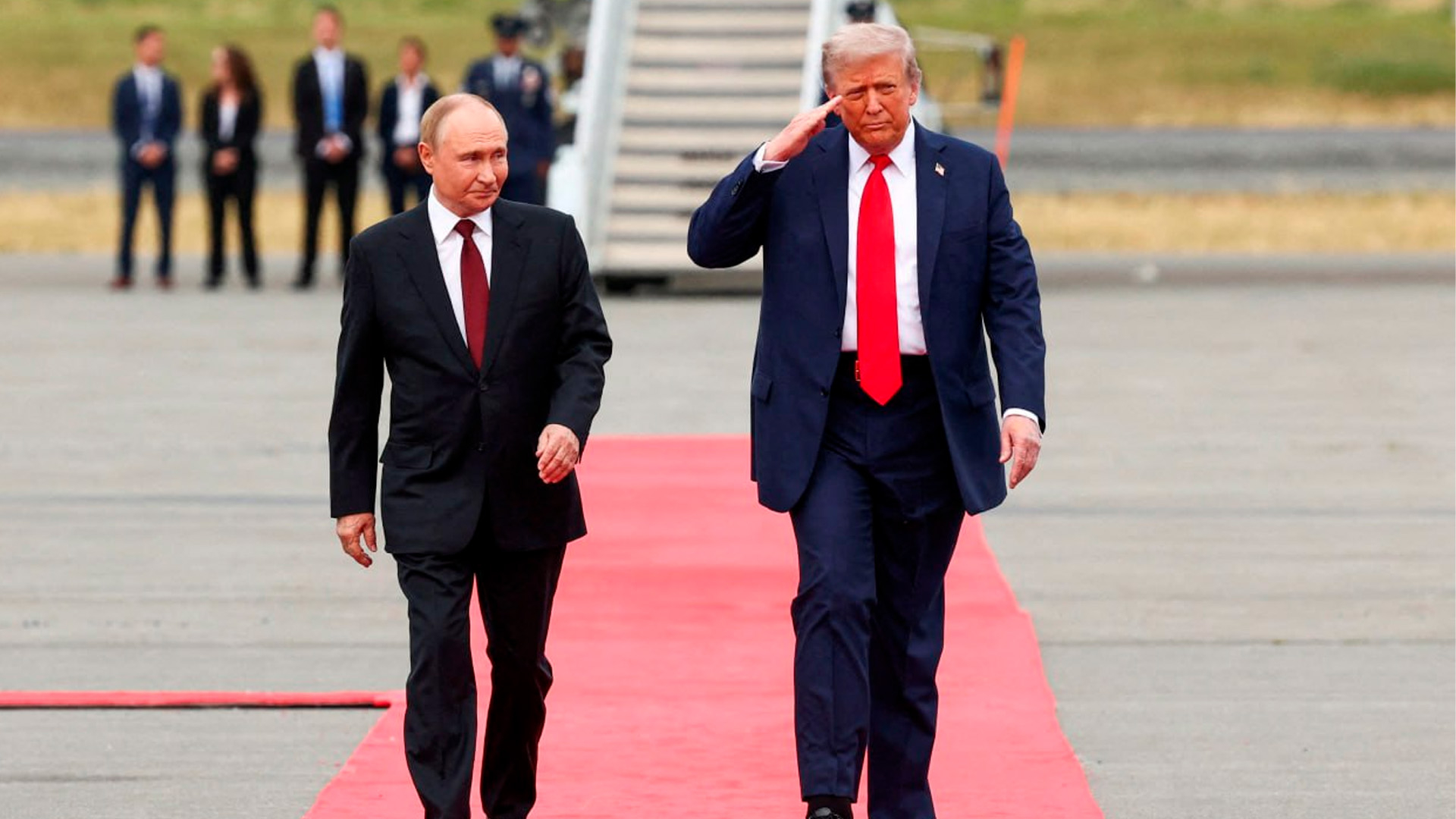 Переговоры Путина и Трампа начались на авиабазе в Анкоридже
