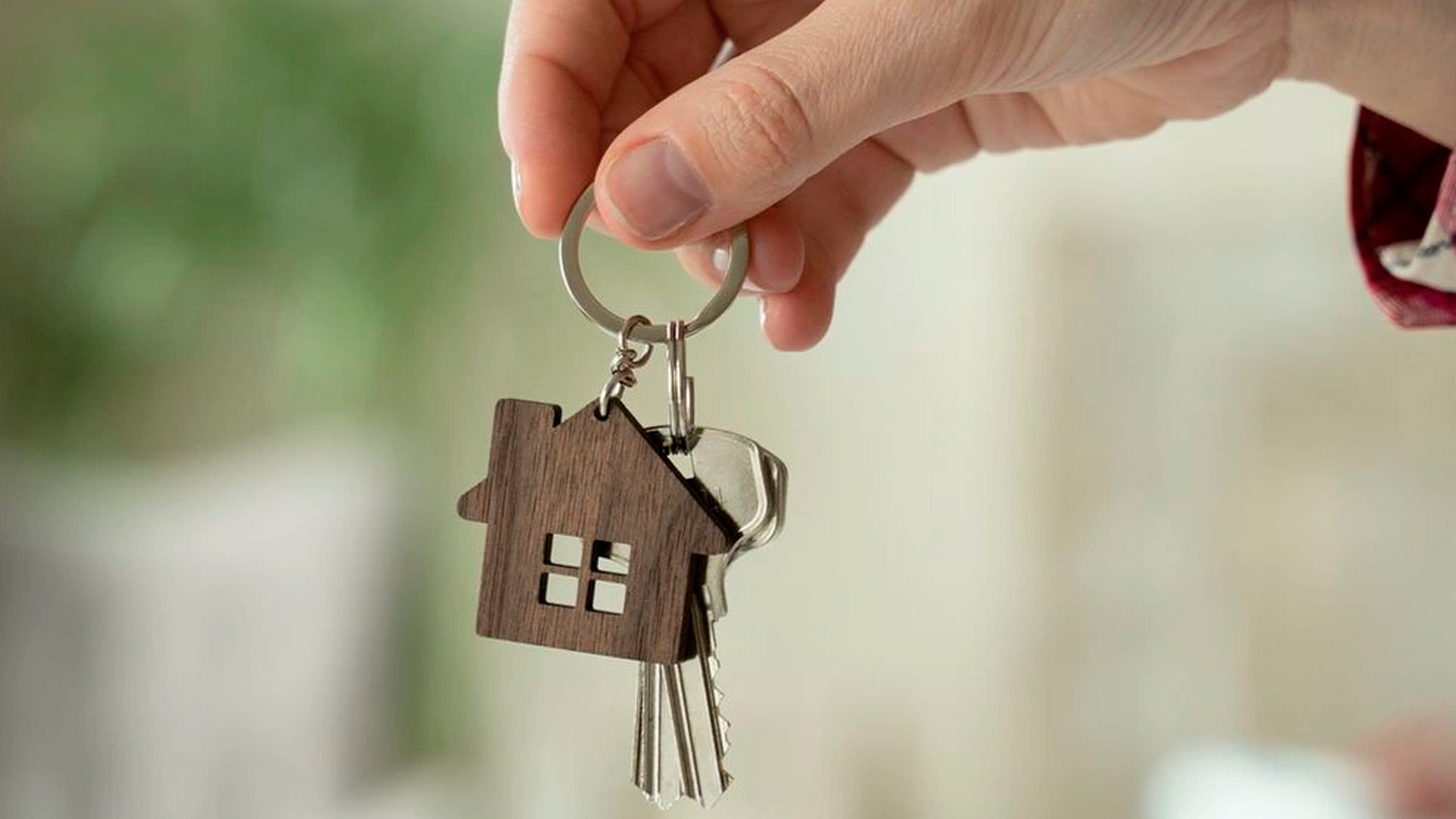 Россиянам посоветовали отложить продажу квартиры ради большей выгоды