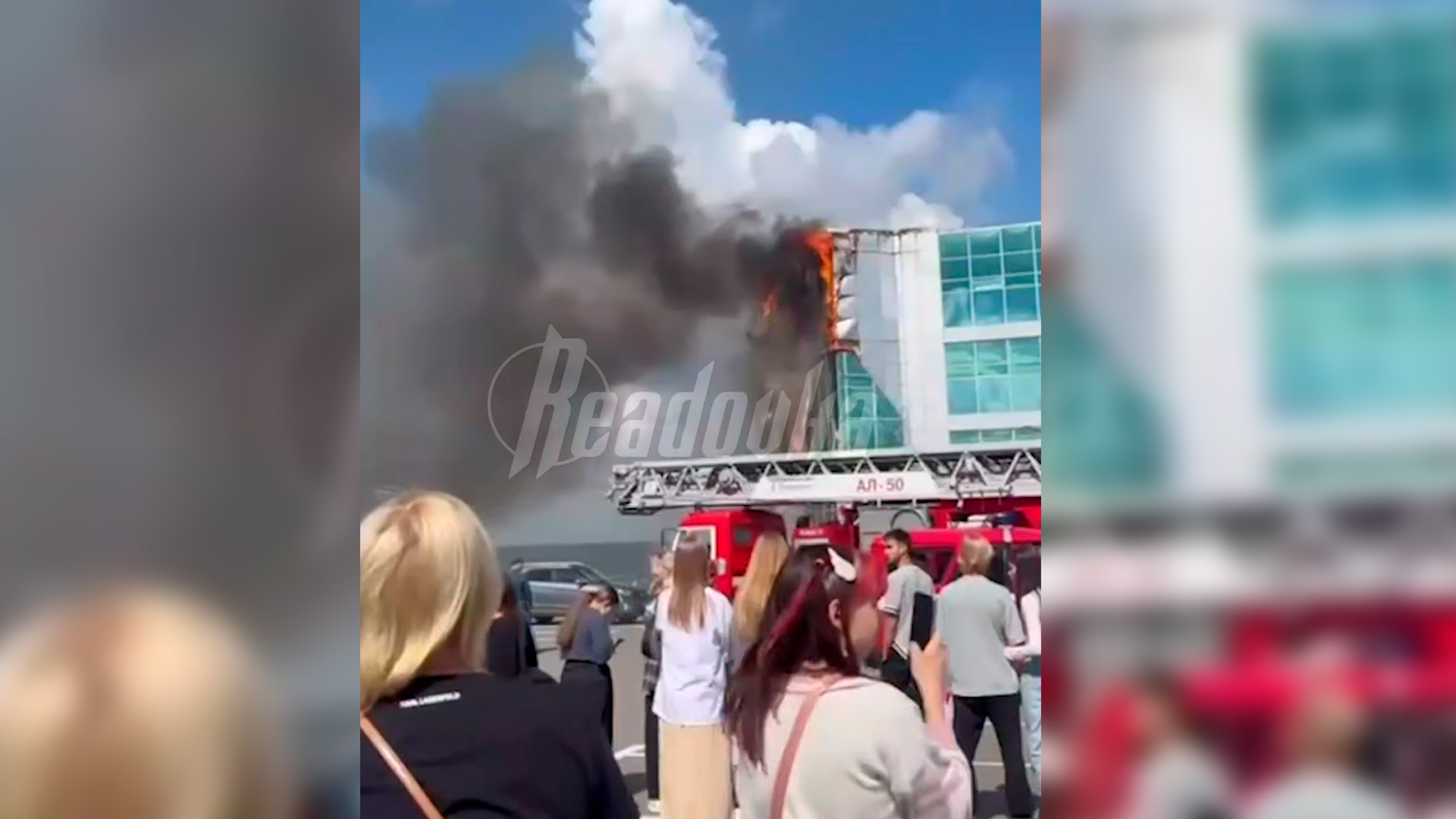 Сильный пожар произошел в кемеровском ТЦ