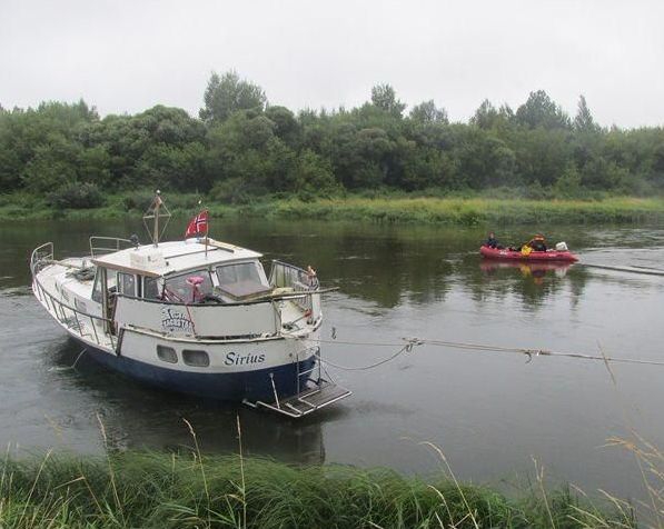 Плывущие по Днепру норвежцы застряли в Беларуси