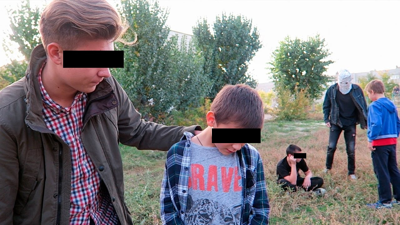 Подростки заставляли драться школьников и делали на них ставки