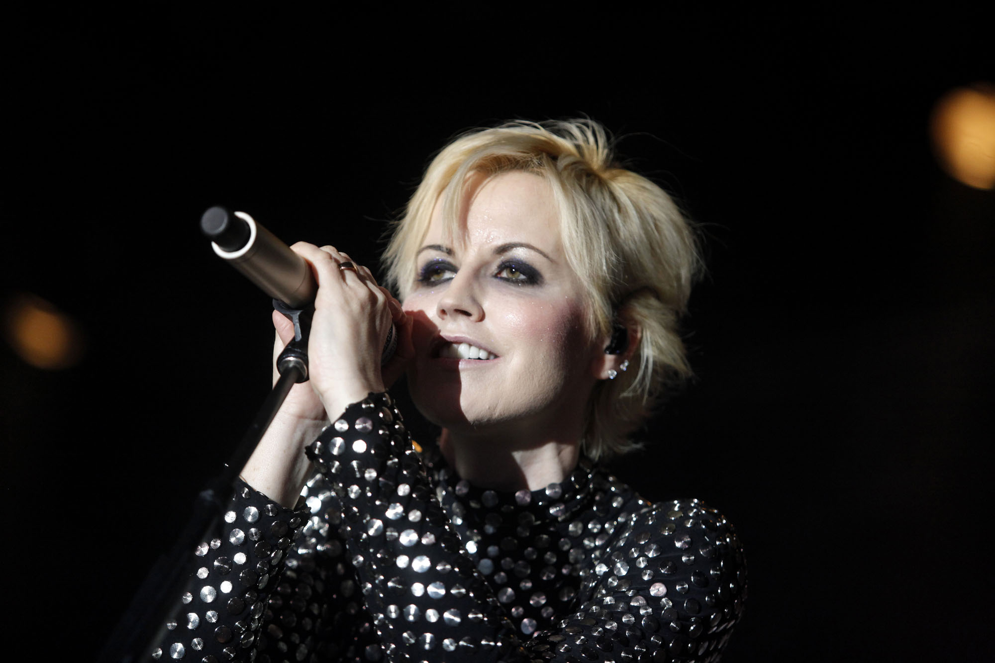 Смерть вокалистки The Cranberries полиция назвала «необъяснимой»