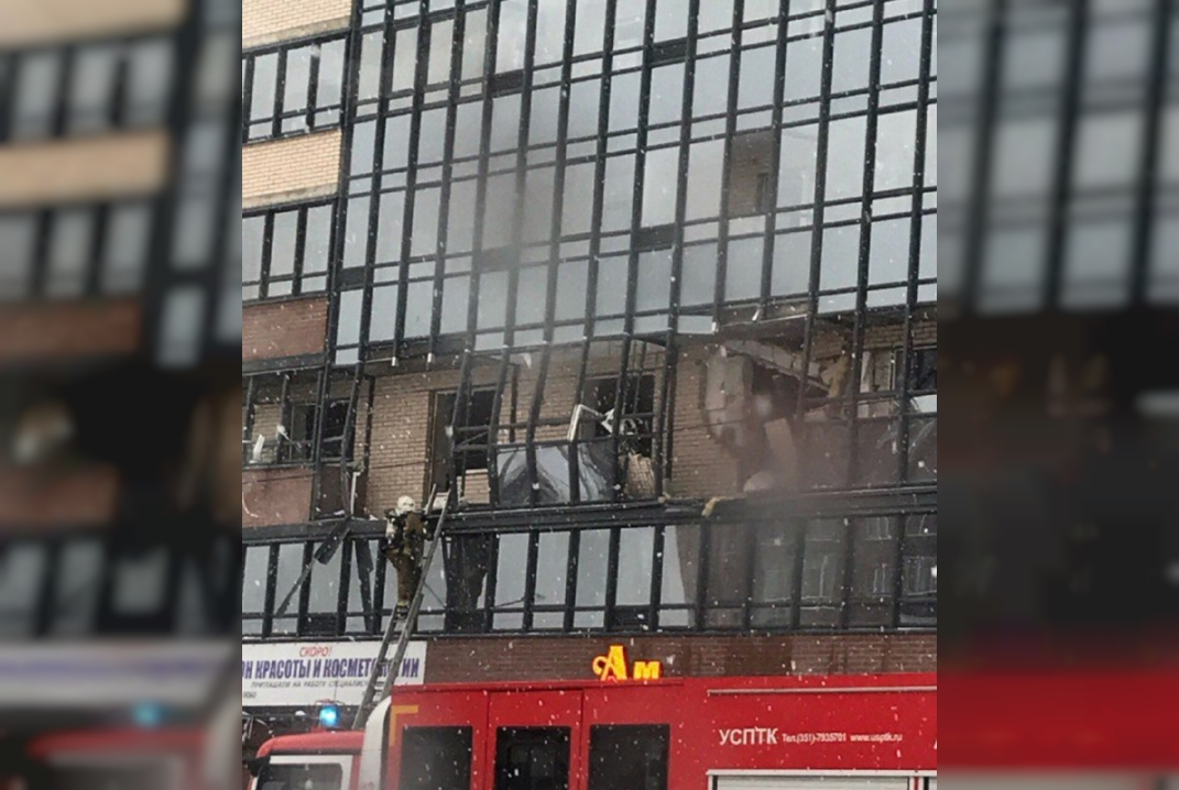 Взрыв прогремел в одной из многоэтажек Санкт-Петербурга
