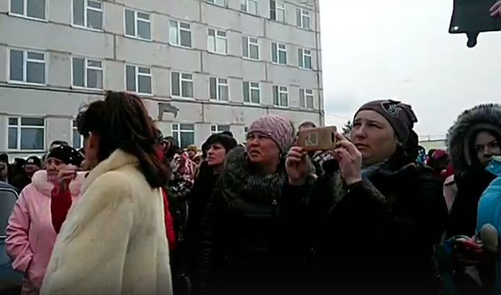«Слабость и тошнота». В Волоколамске госпитализировали учеников школы из-за выброса сероводорода