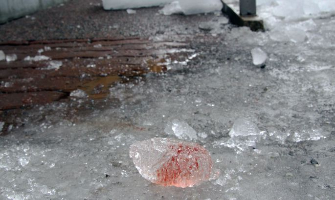 Глыба льда убила 3-летнюю девочку на Камчатке