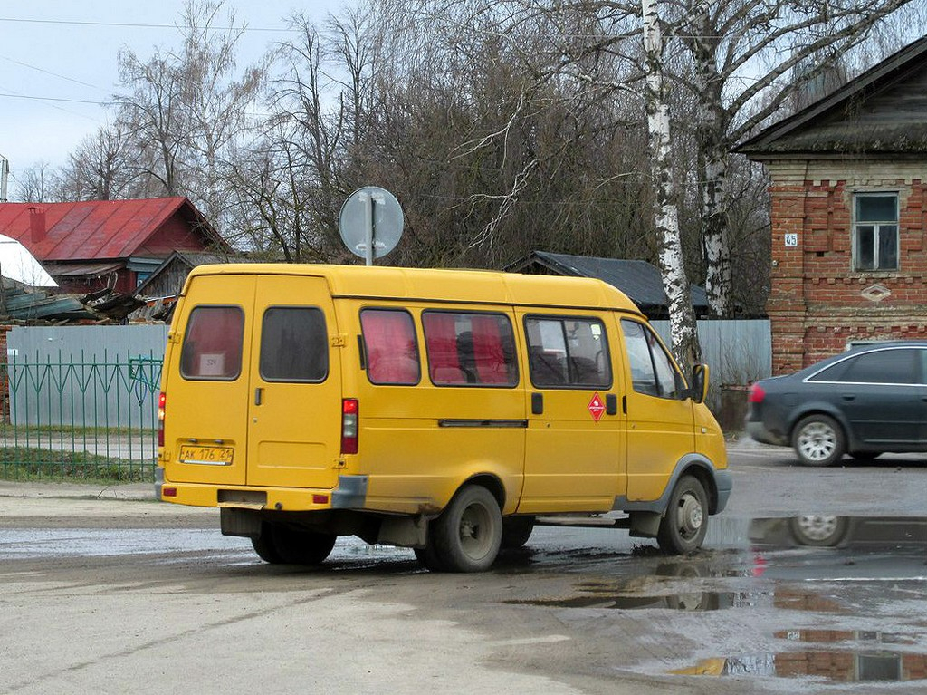 Водитель маршрутки вышел с утра возить пассажиров пьяным
