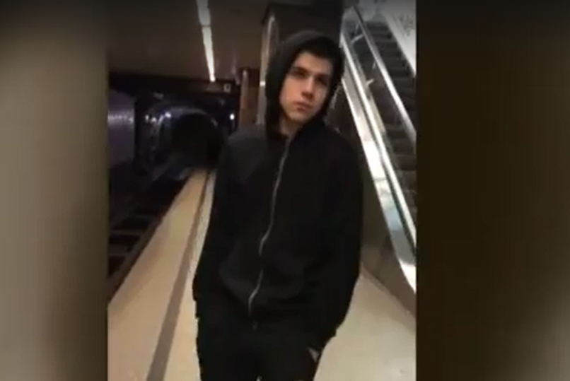 Чтобы раскрутить акаунт в Instagram студент прыгнул под поезд метро