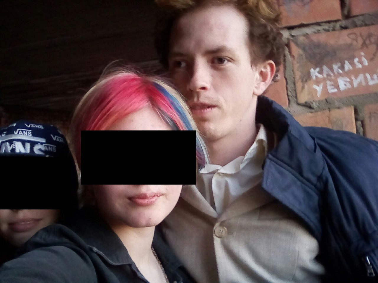 «Глядя в глаза, он сказал, что проводил ее домой и все». Тело 16-летней школьницы нашли в заброшенном здании