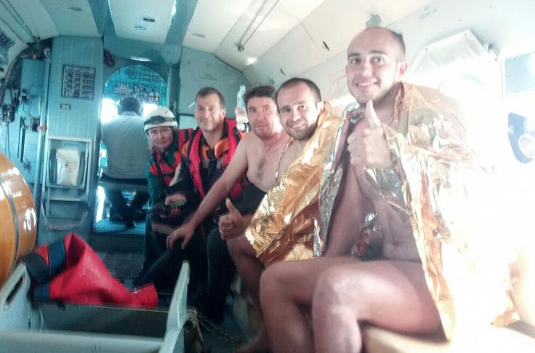 Двое на матрасе и открытое море. Туристы ждали спасателей более 18 часов