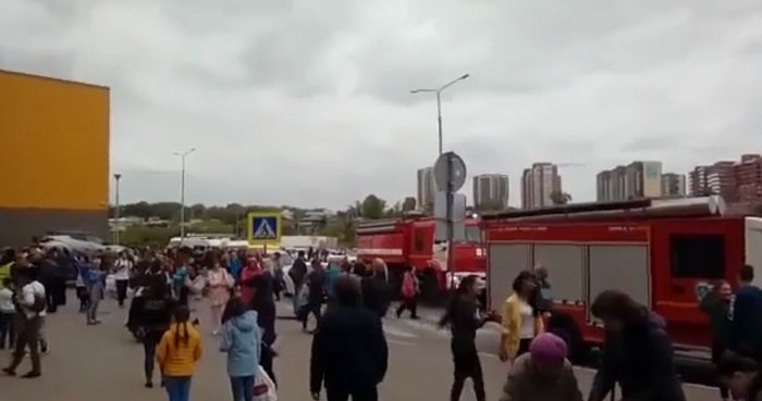«На детях горела одежда». В Иркутске в ТЦ «Комсомол» произошёл взрыв