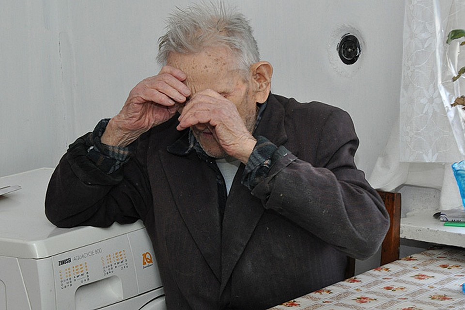 «Ваша карта заблокирована». Смолянин остался без всех своих сбережений
