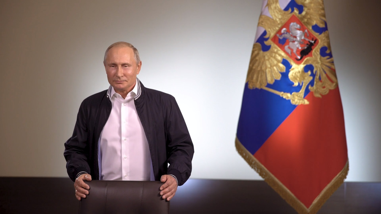 Путин записал вирусное видео для выпускников во ВКонтакте