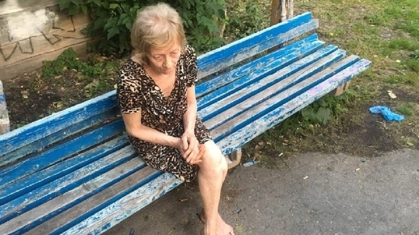 Женщина выволокла на улицу обглоданное тело супруга – отставного майора МВД