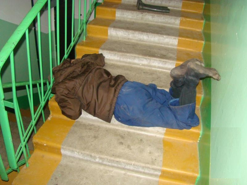 Против лома нет приёма: новгородка проломила голову похотливому армянину и предстала перед судом