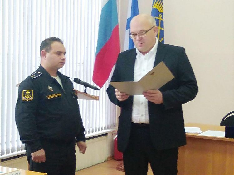 Мичман вырвал школьника у стаи диких собак