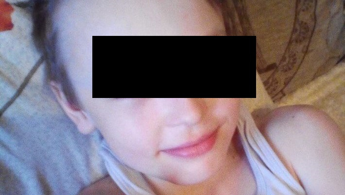 Ни капли не жалея: женщина издевалась над собственным 10-летним сыном