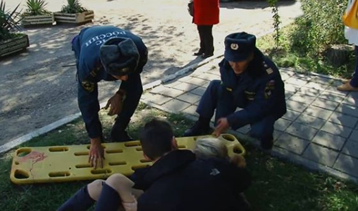 «Стреляли, пацаны просто падают и кровь летит повсюду». Подробности взрыва и стрельбы в политехническом колледже