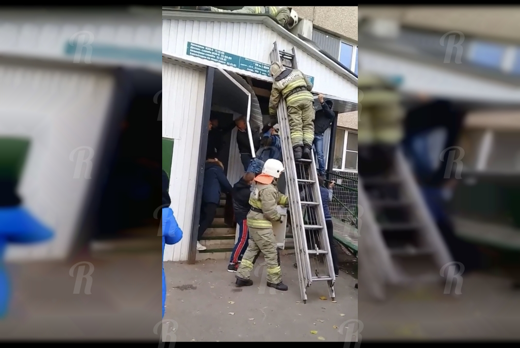 «Что ты наделала!?»: девушка выпала с 12 этажа и выжила