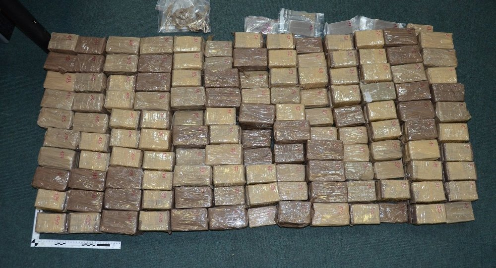 Наркокурьер умудрился спрятать в авто 52 кг гашиша
