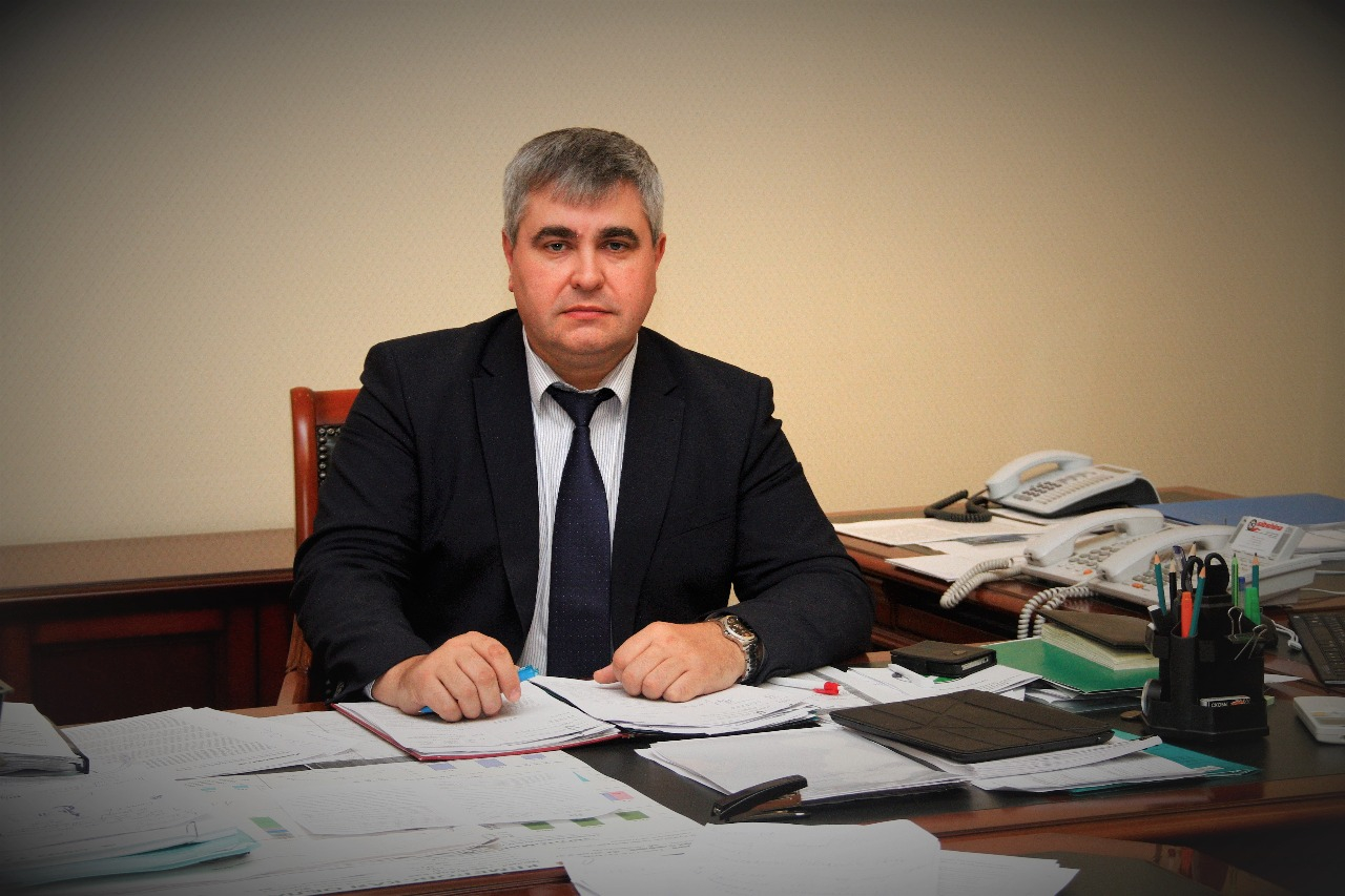 «Дебилы что ли?»: глава Междуреченска о «перформансе» с детской площадкой
