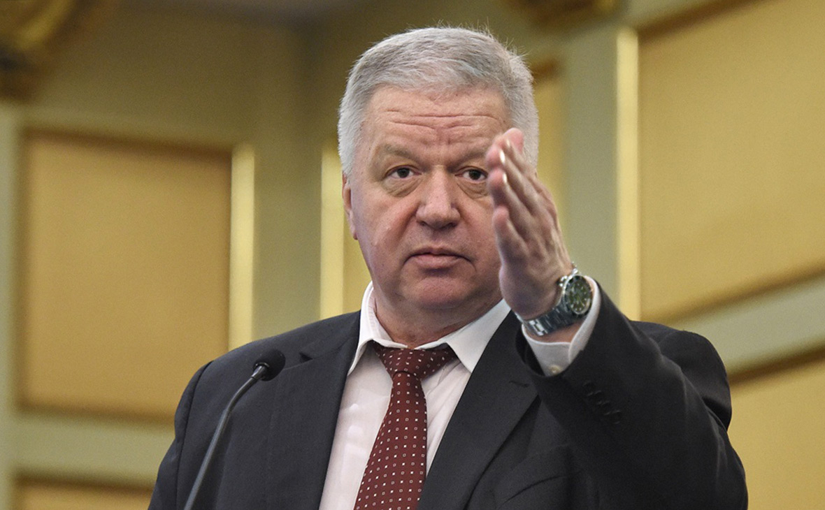 Глава федерации профсоюзов России оформил на родственников землю в Калужской области