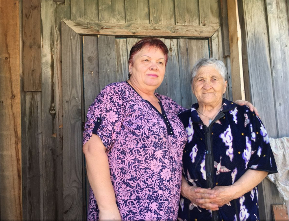 78-летнюю пенсионерку жестоко избили в родной деревне