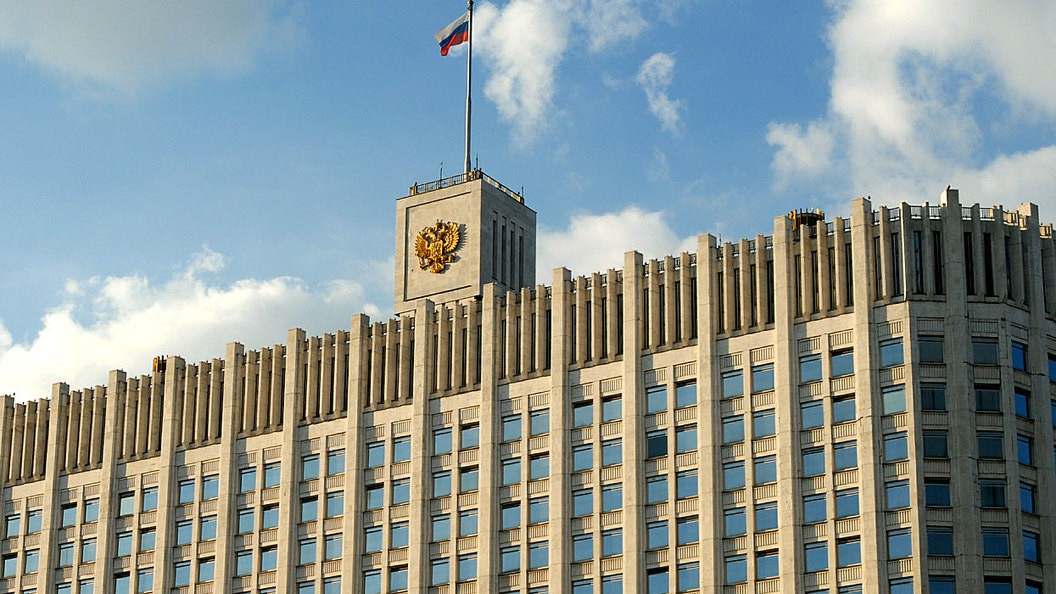 Правительство поддержало скандальные законопроекты об оскорблении власти и фейковых новостях