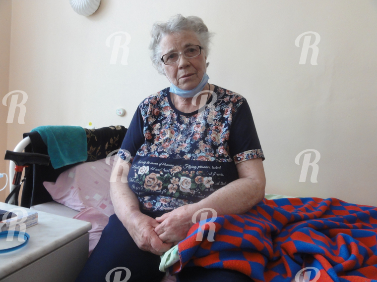 В больнице Екатеринбурга избили и обокрали онкобольную пенсионерку