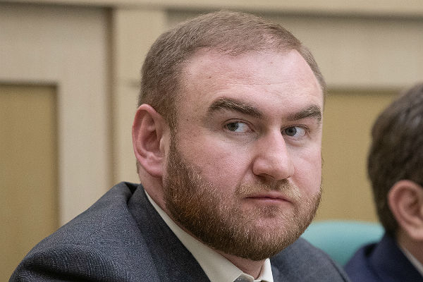 Сенатор Рауф Арашуков заказал два убийства за 1,5 миллиона рублей