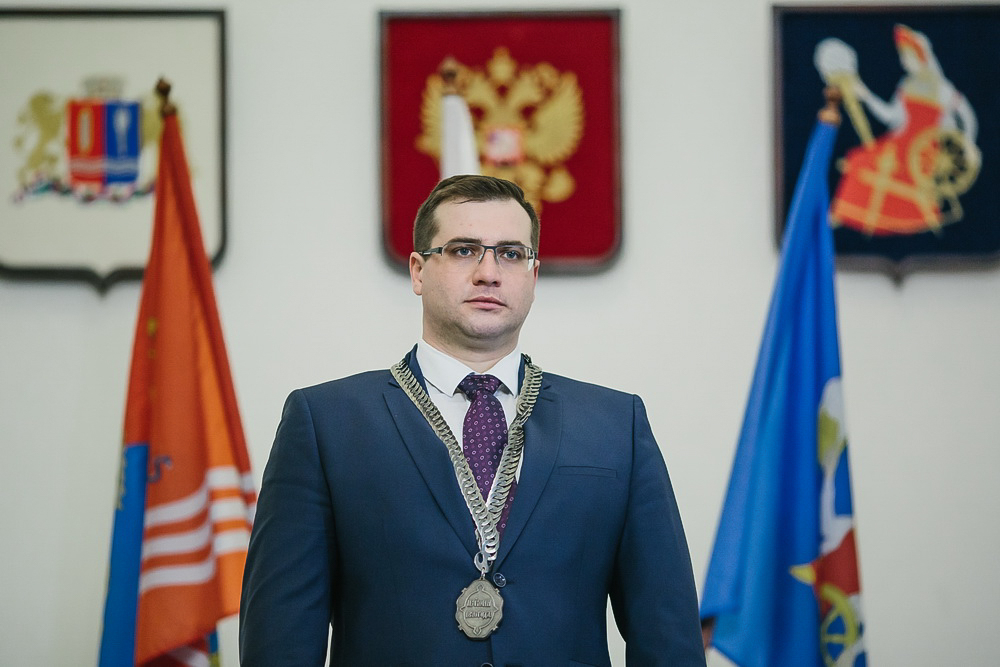 Неизвестный напал с битой на мэра Иваново