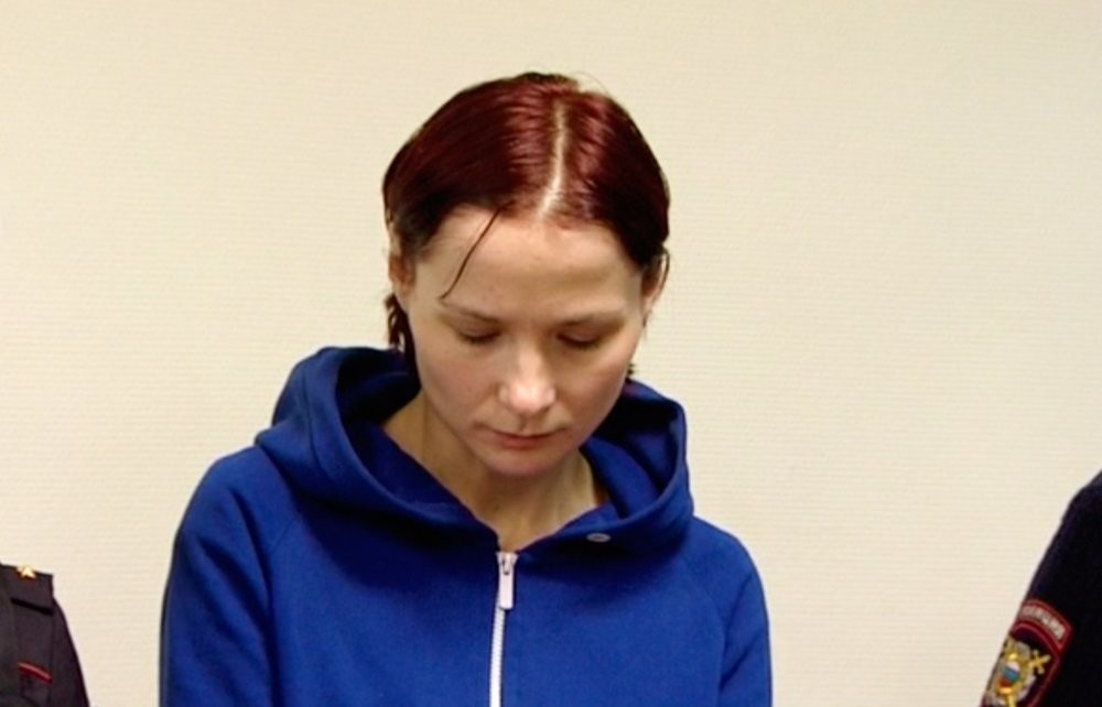 Судьба мальчика, которого мать оставила в лесу с мешком на голове, сейчас решается