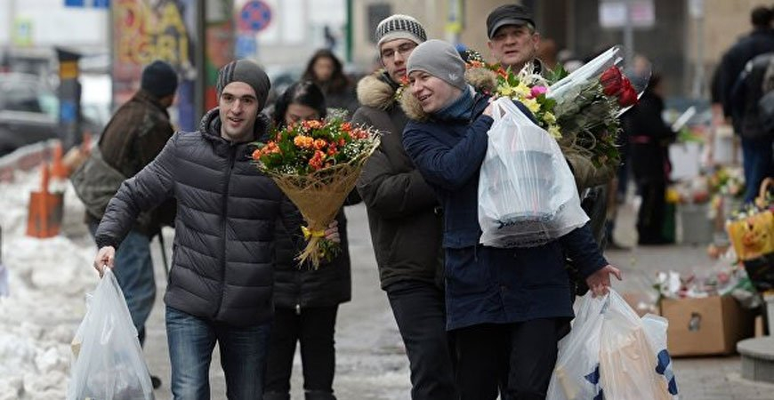 Мужчины в России готовы тратить на своих дам не более 3 тыс рублей