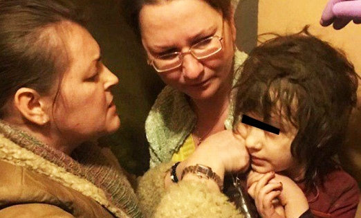 «Это какая-то провокация»: мать «девочки-маугли» заявила, что она отлично справляется с родительскими обязанностями