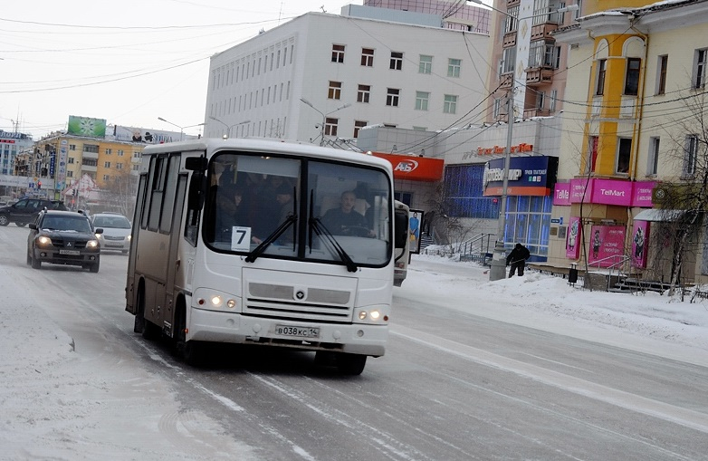 В Якутске мигранты-водители бояться разгневанных пассажиров и не выходят на работу