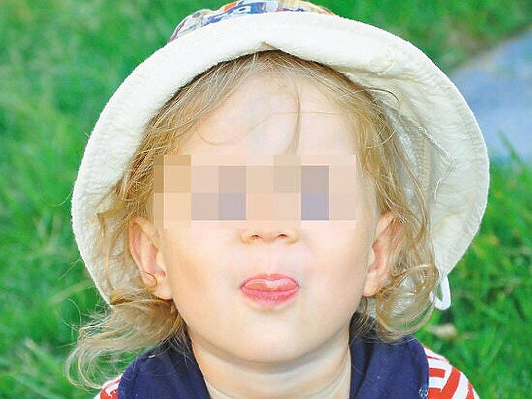Мужчина зарезал 2-летнюю малышку из-за разбитого шкалика со спиртом