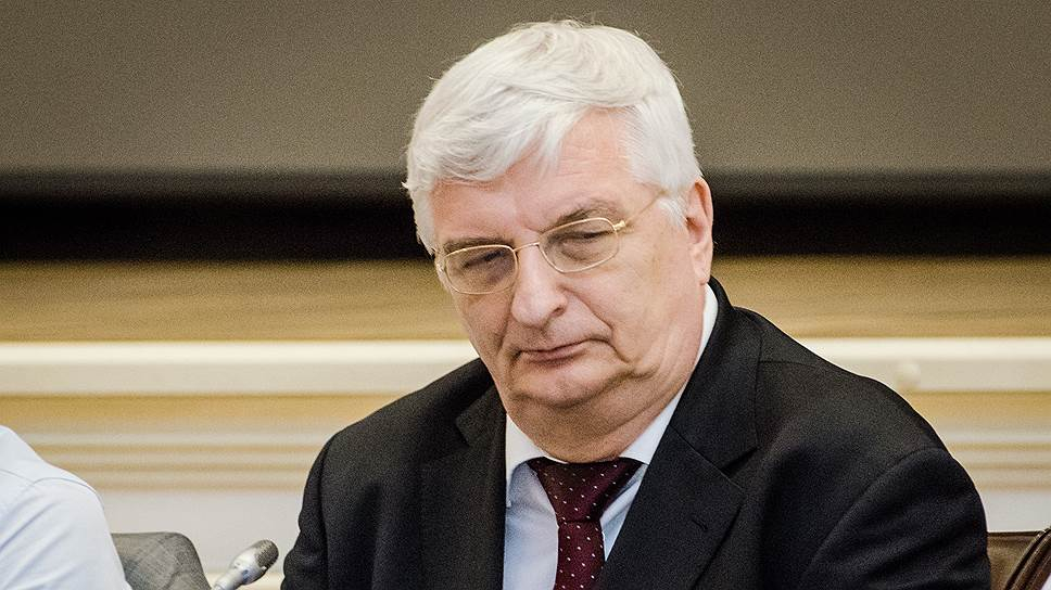 Замгенпрокурора Владимир Малиновский поскользнулся и попал в реанимацию