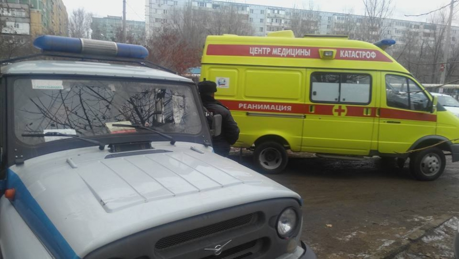 Мужчина погиб, защищая детей у себя во дворе