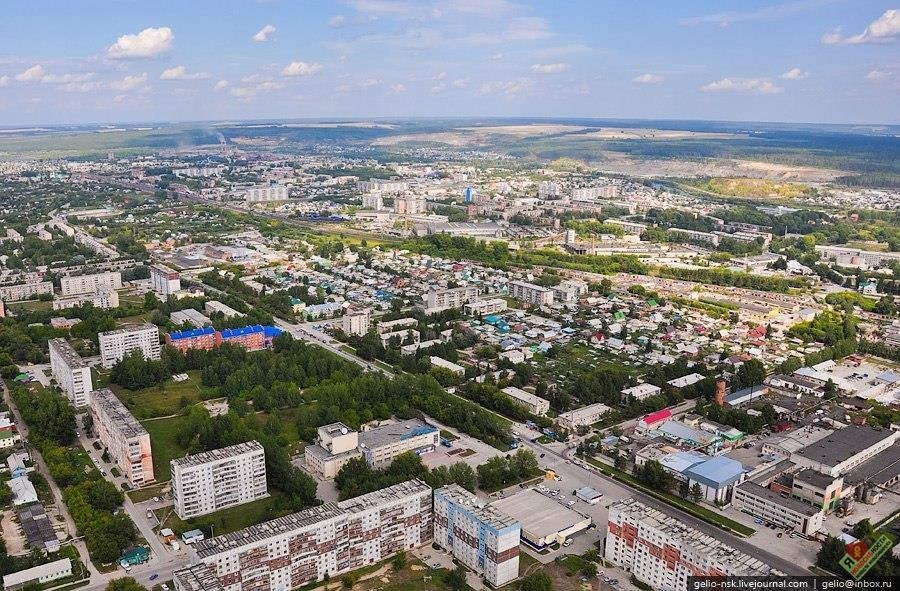 В Новосибирской области семью с ВИЧ-инфицированным ребенком заставляют уехать из города